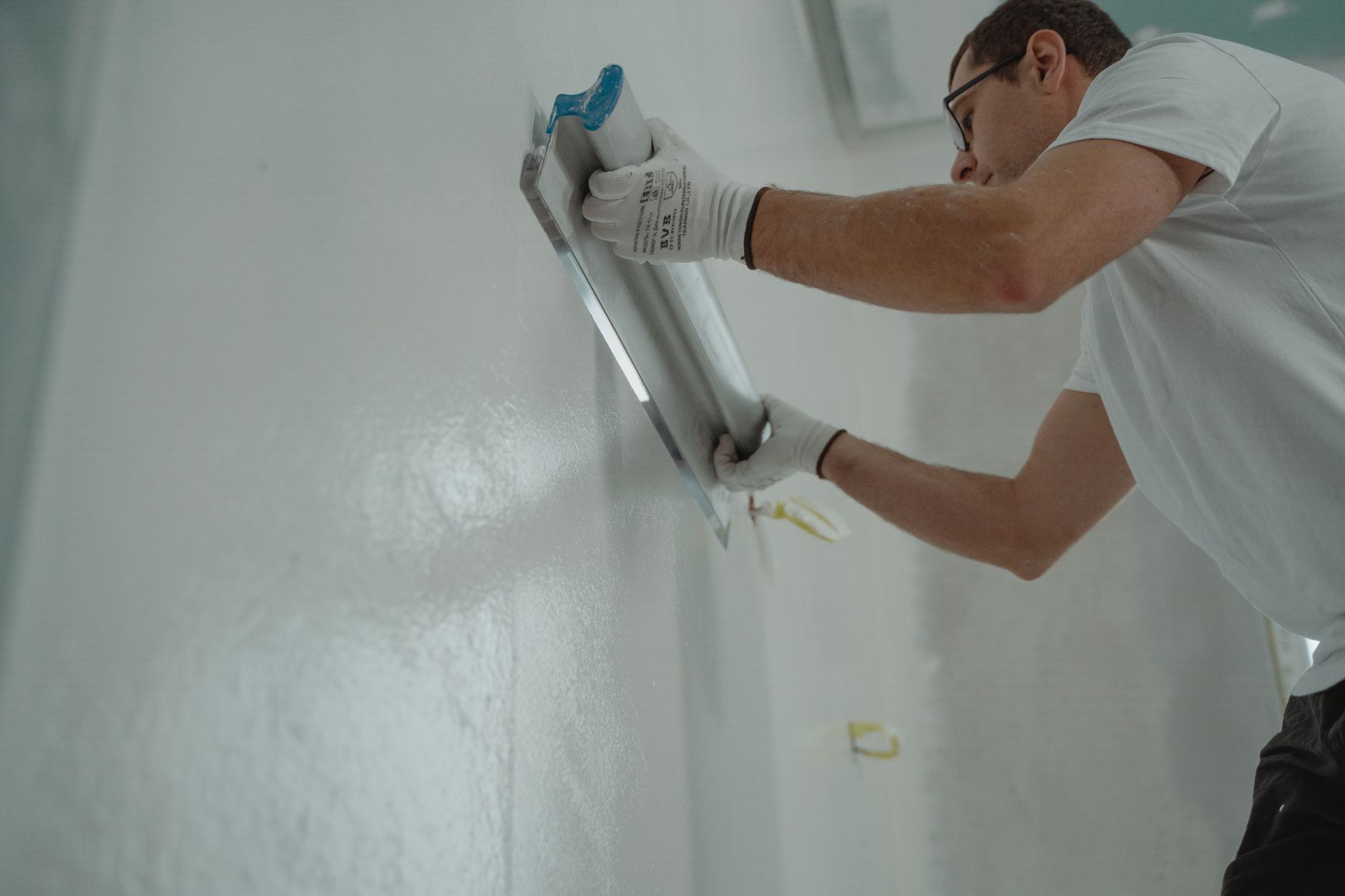 Drywall Repair Prime and paint-ready finish photo