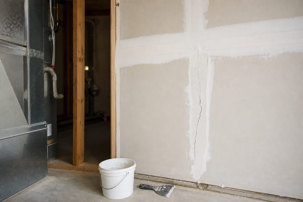 Wall Crack Repair photo